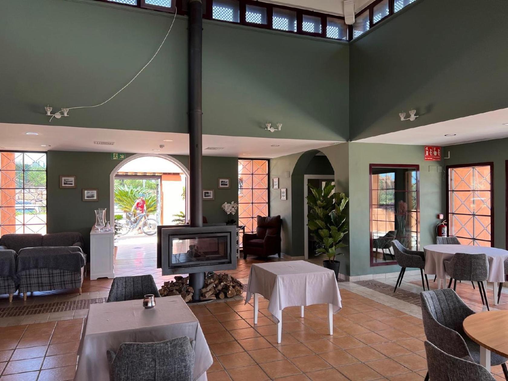 Casa De La Calma, Beautiful Apartment In El Soto Охен Экстерьер фото